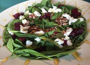 Beet and goat cheese salad with vinaigrette